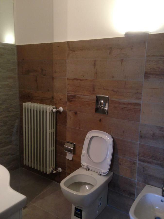 Ferienwohnung A Casa Di Fede LʼAquila Exterior foto